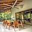 Casa Relaxo Villa en la Laguna con Muelle Privado