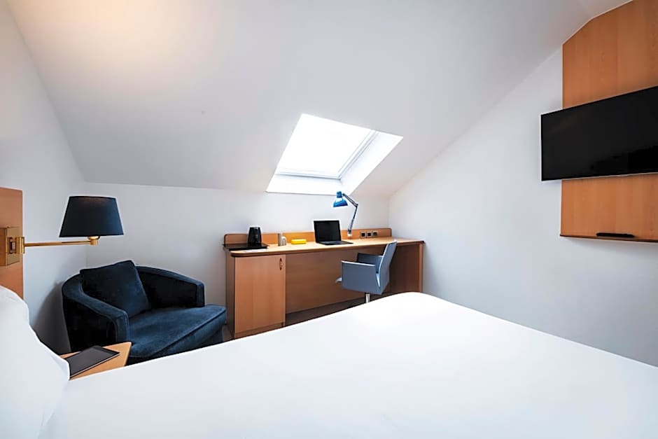 Campanile Montesson Le Vesinet Hotel