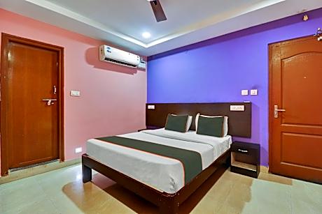 Super Hotel O Karakambadi Near Alipiri formerly BVN Grand