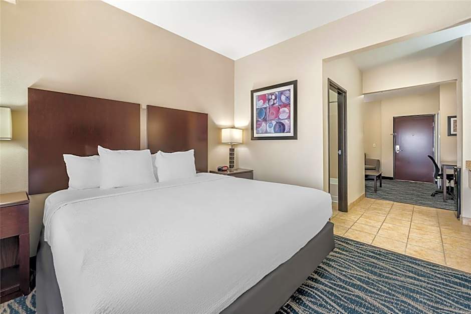 Best Western Plus Eastgate Inn & Suites