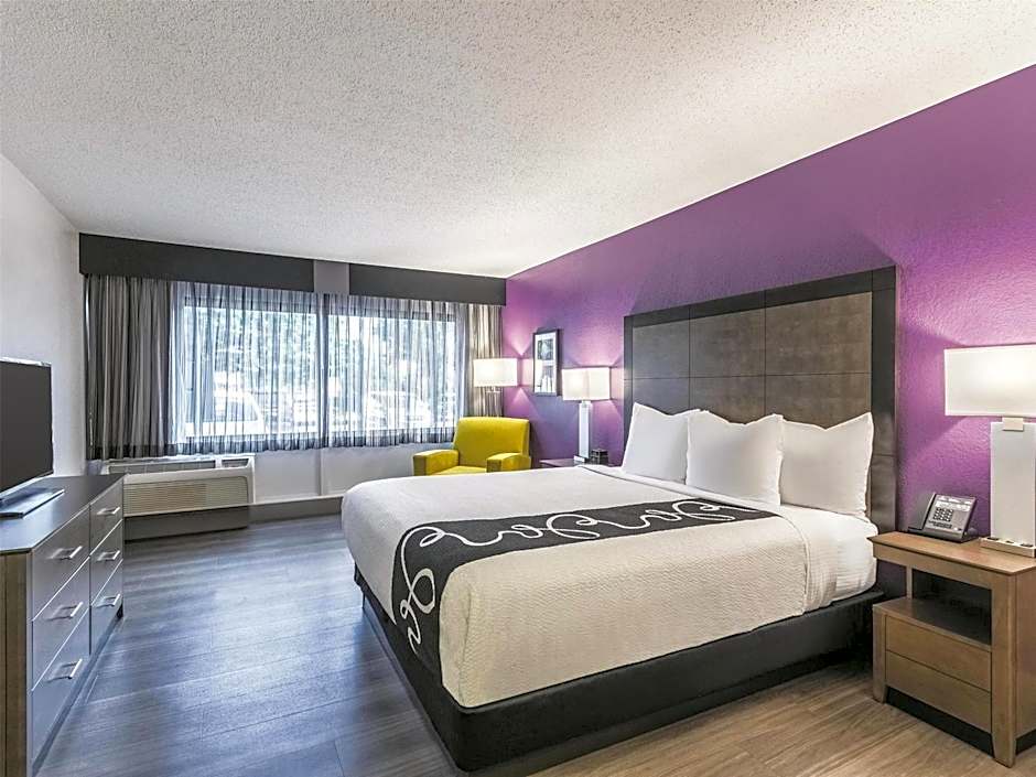 La Quinta Inn & Suites by Wyndham Virginia Beach