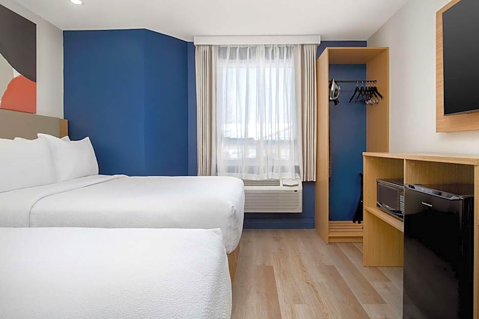 Spark by Hilton Brockville