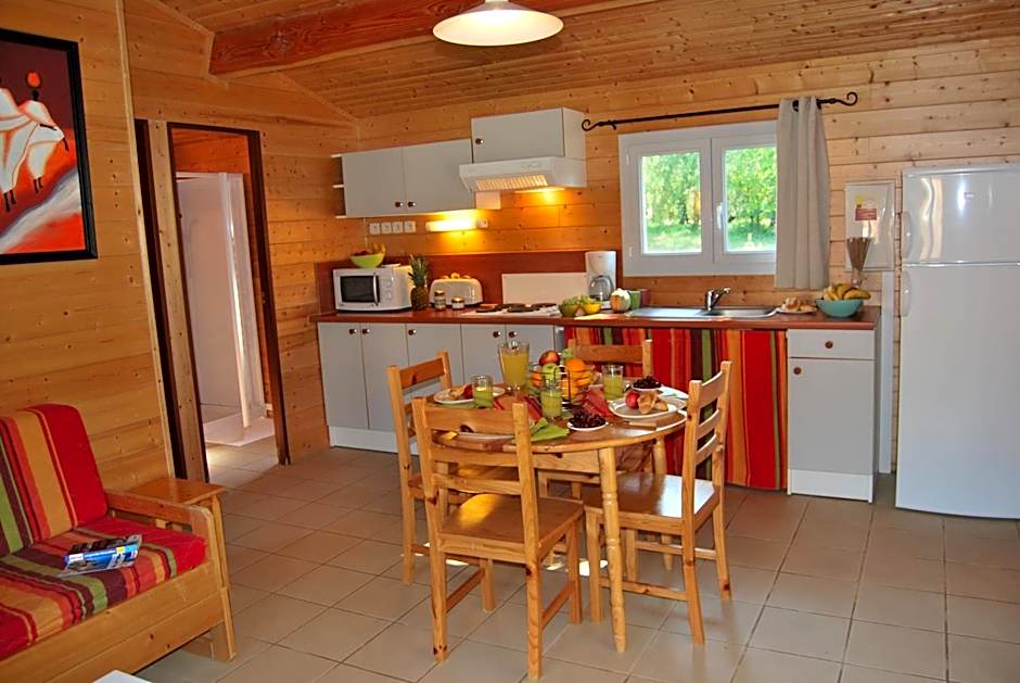 Lagrange Grand Bleu Vacances - Residence Les Ségalières