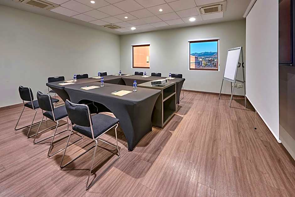 City Express Junior by Marriott San Luis Potosi Carranza