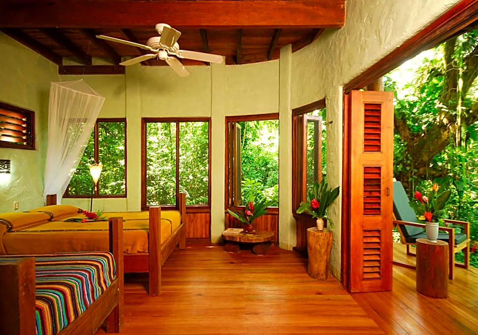 Playa Nicuesa Rainforest Eco Sanctuary
