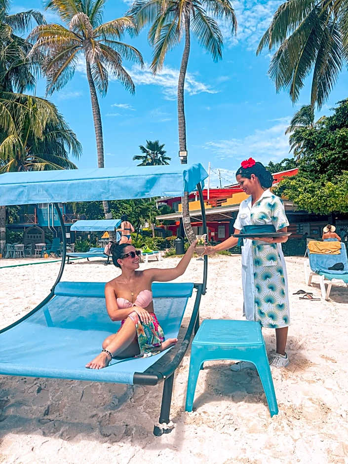 Hotel Cocoplum Beach