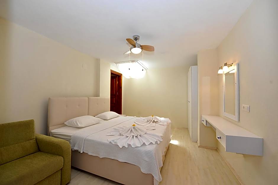Grenadine Lodge