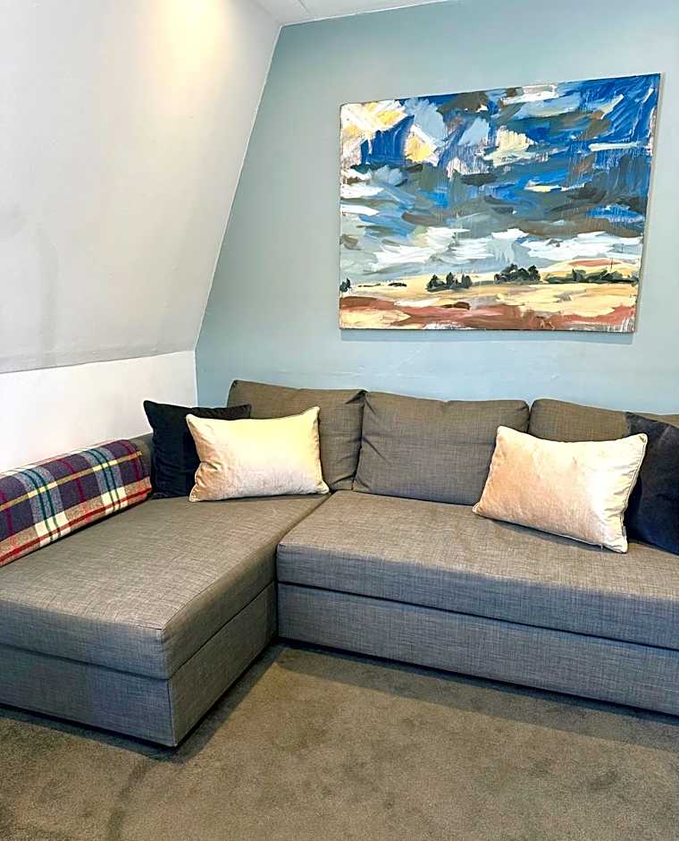 Penthouse near park - air con - Guest and the City