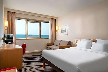 Standard Room With Queen Size Bed And Sofa