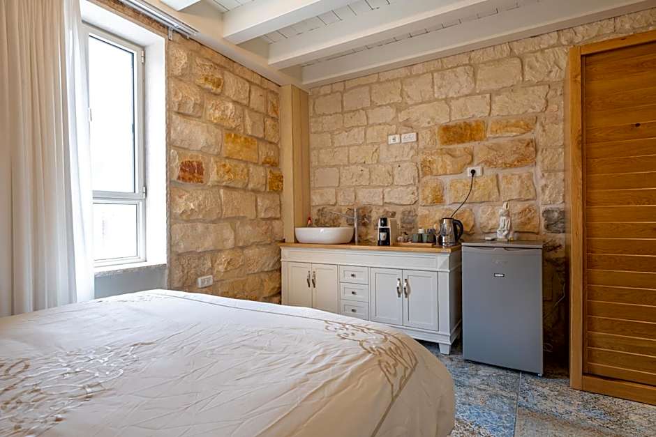 Via Maria Boutique Suites