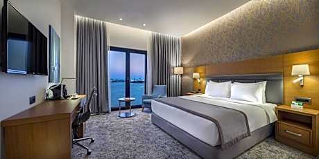 King Room with Side Sea View - Non-Smoking