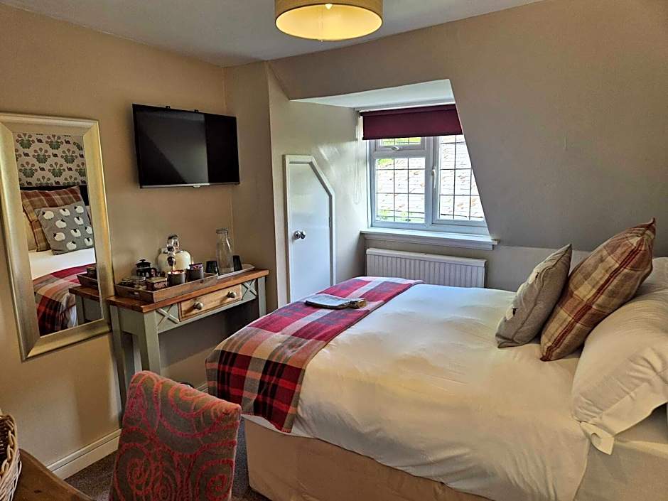 Photo 1 of 4 of Standard 1 Queen Bed