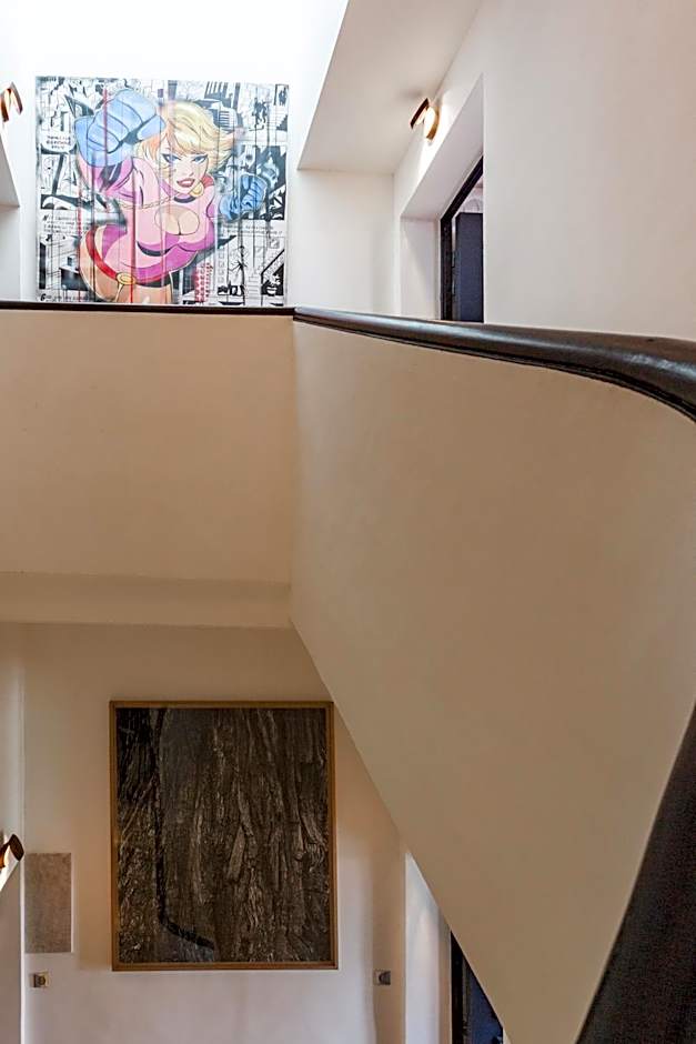 Maison Du Collectionneur