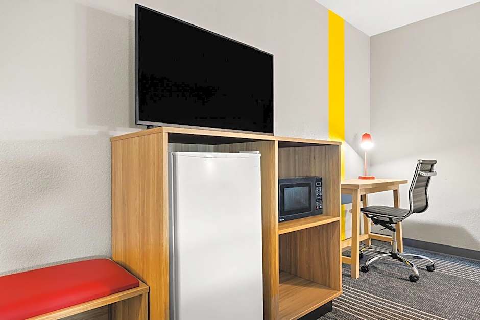 Super 8 by Wyndham Harrison AR