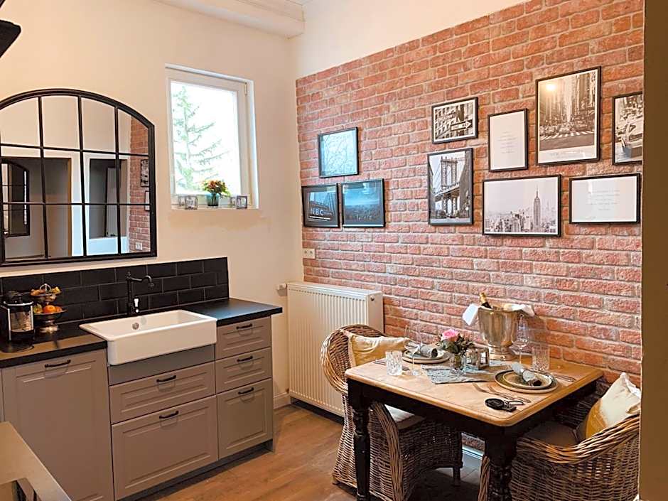 The Hampton Hock's - Wellness & Wine