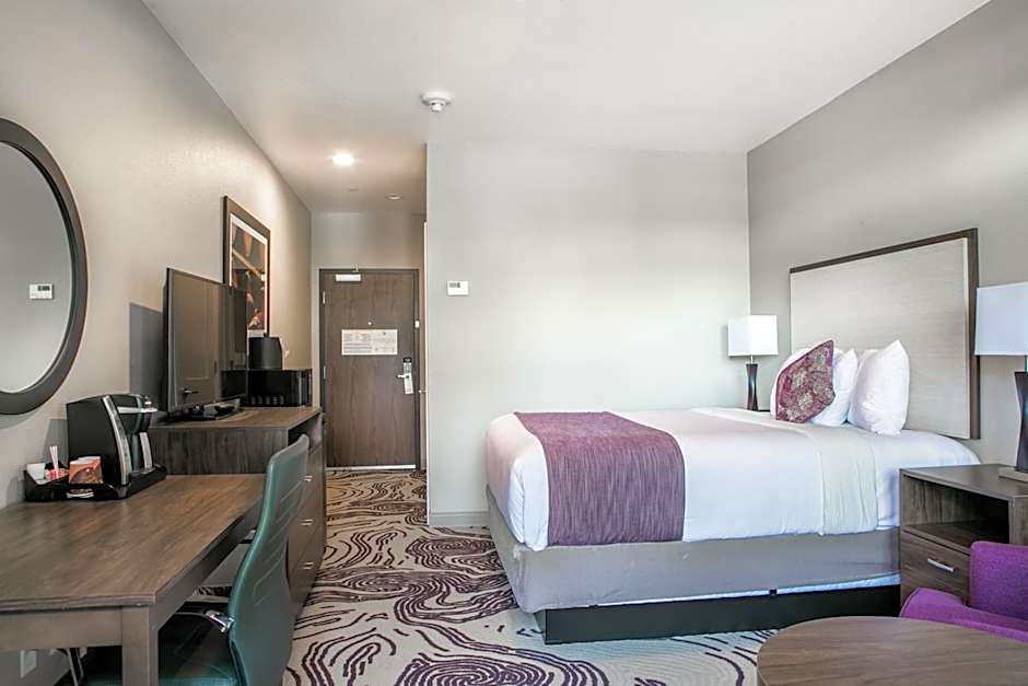 Hotel Siri Downtown - Paso Robles