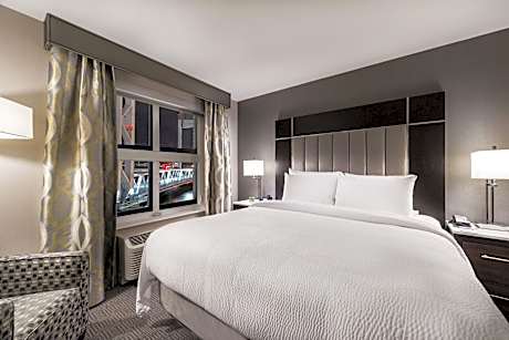 Suite, 1 Bedroom (Hearing Accessible) (1 King Bed and 1 Double Sofa Bed)
