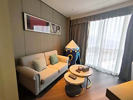 Family Suite - Non-Smoking