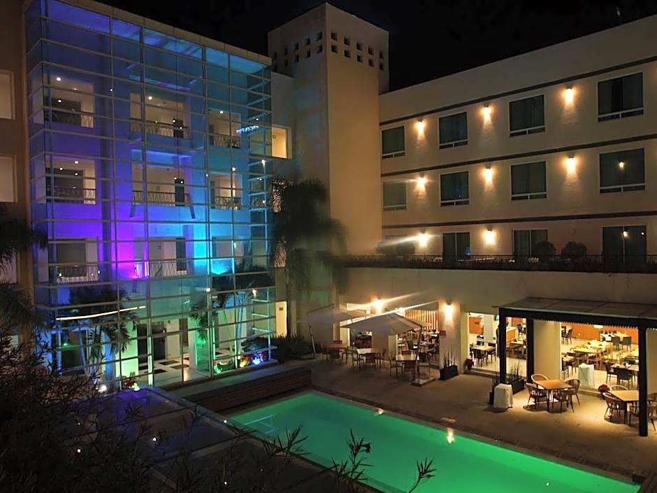 Radisson Poliforum Plaza Hotel Leon