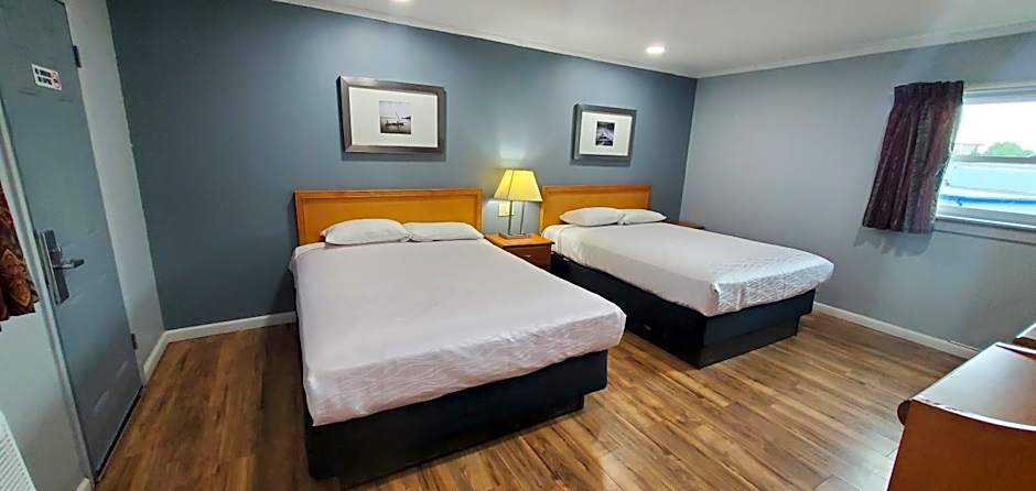 Travelers Inn