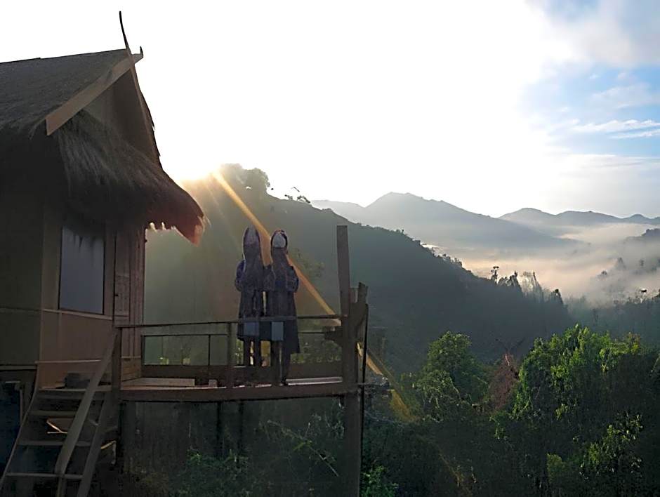 Akha Hill House Hotel