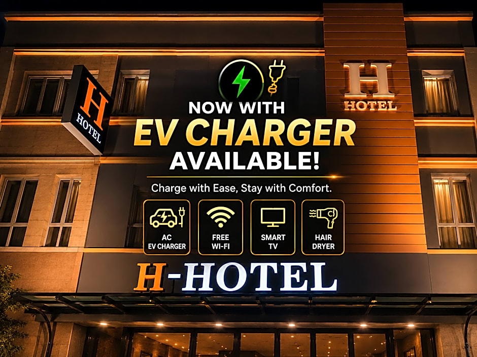Photo 1 of 46 of H hotel
