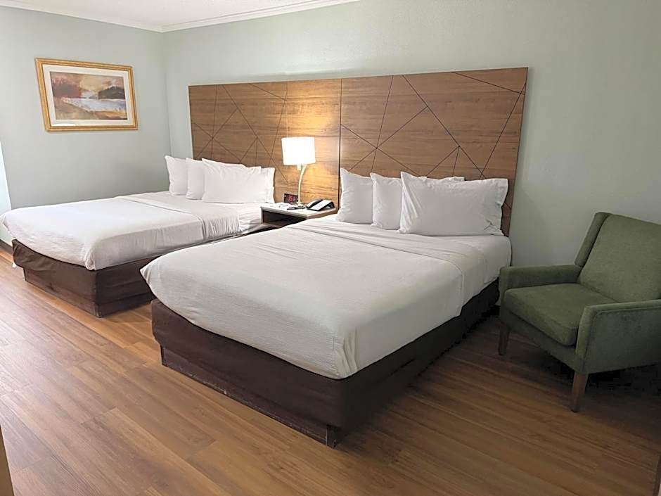 Wingate by Wyndham Livonia