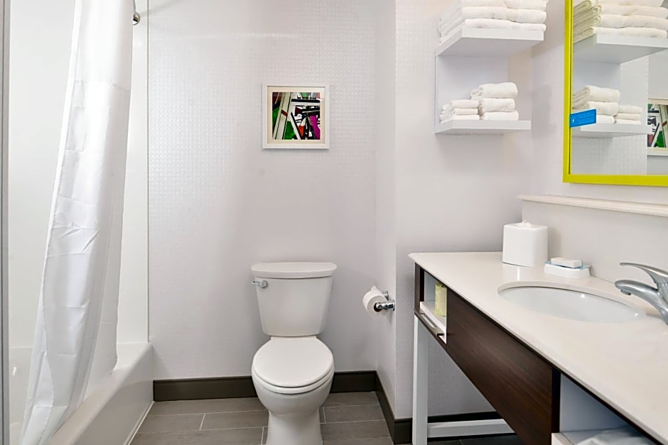 Hampton Inn & Suites Saint Paul Oakdale Woodbury