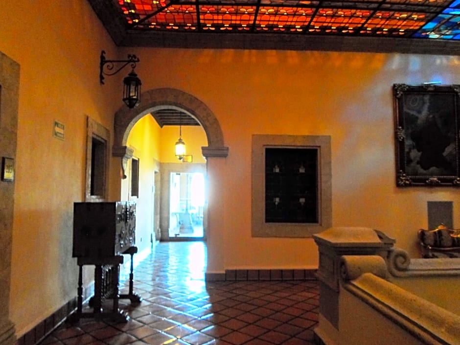 Hotel Virrey De Mendoza