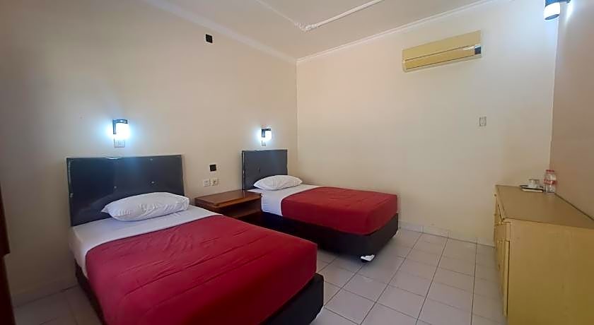 Lovina Beach Hotel