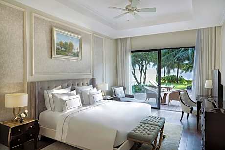 The Level Three-Bedroom Villa with Ocean View and Private Pool