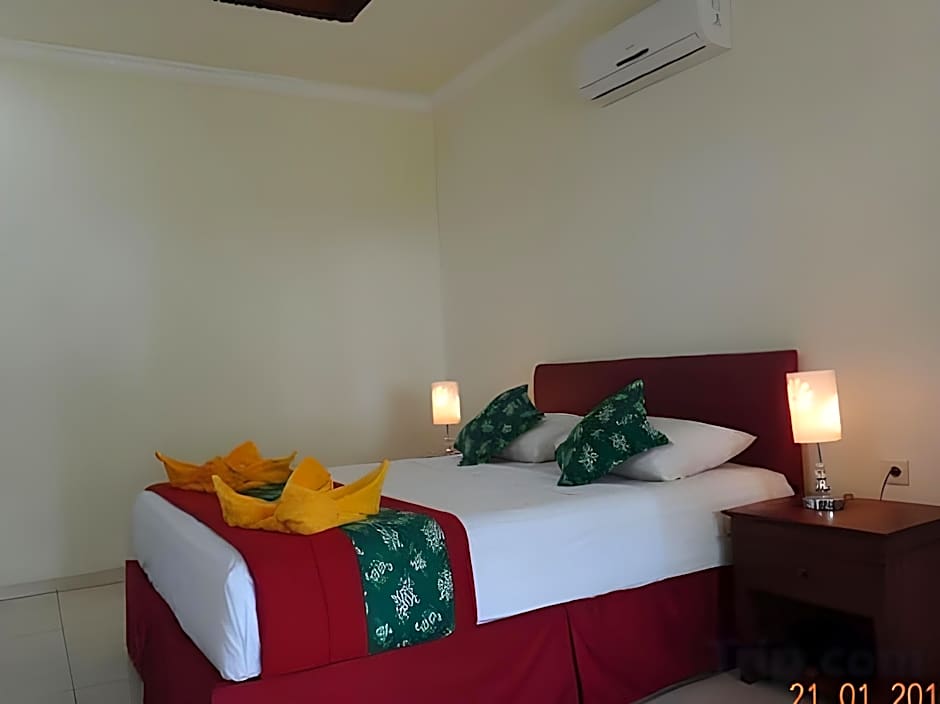 Lovina Beach Hotel