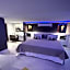 Seaflats Iate Plaza Hotel