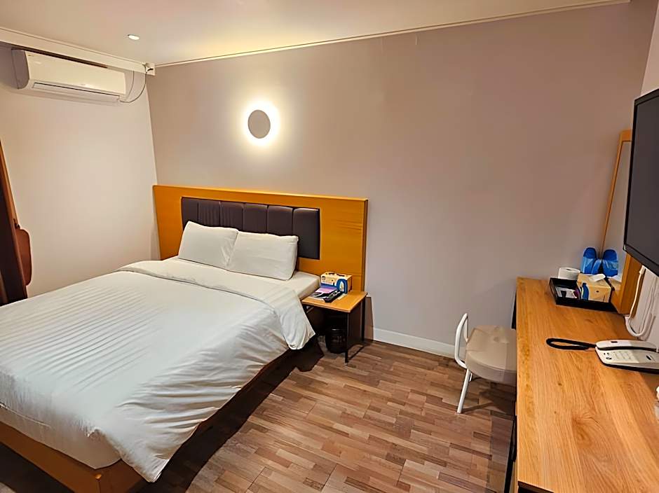 Pungnam Tourist Hotel