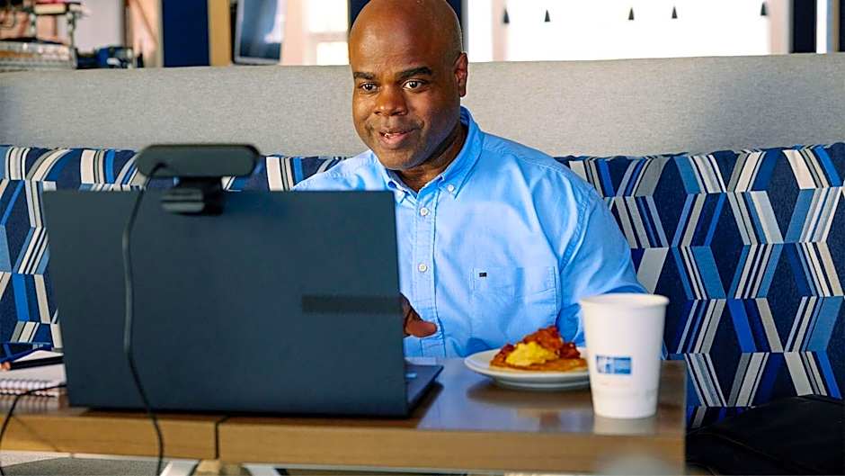 Holiday Inn Express and Suites Chatsworth By IHG