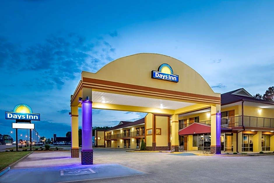 Days Inn by Wyndham Muscle Shoals Florence