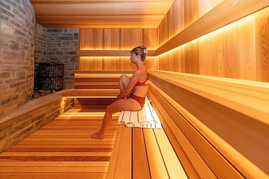 Manoir Victoria Hotel