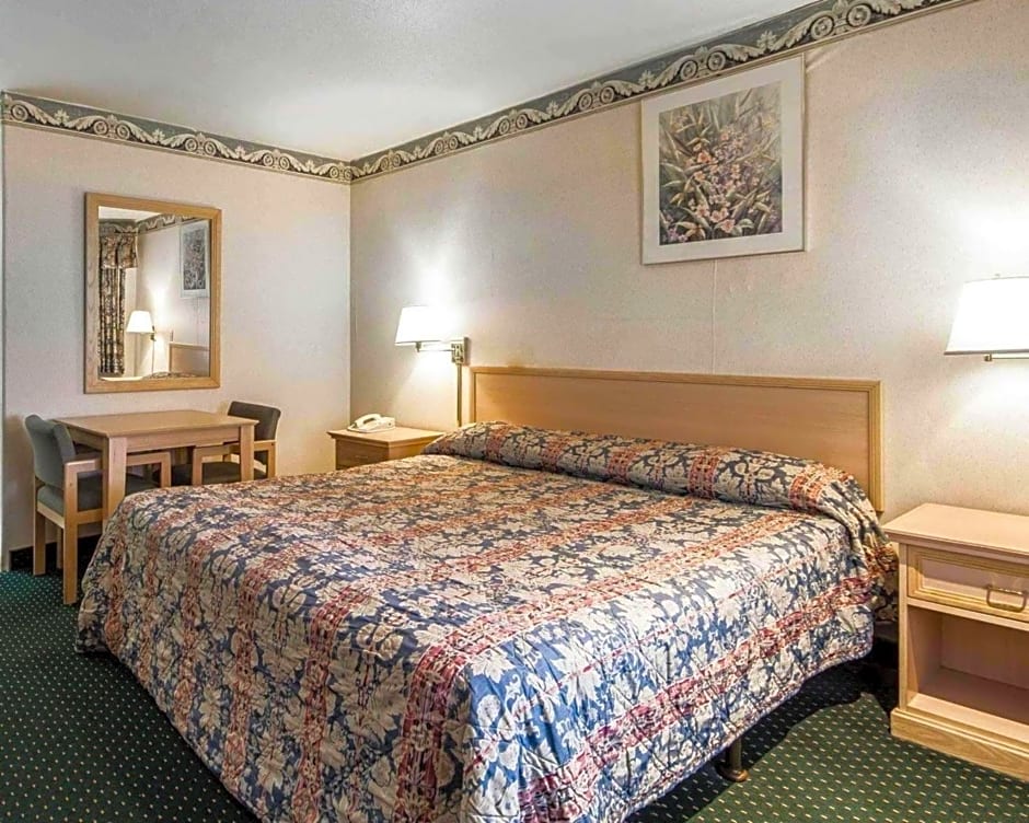Rodeway Inn Monterey Near Fairgrounds