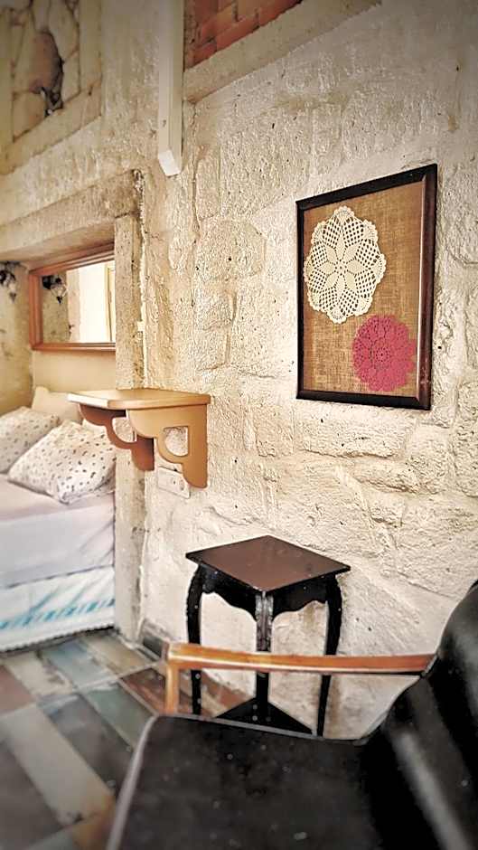 Lilyum Alaçatı - Taş Ev