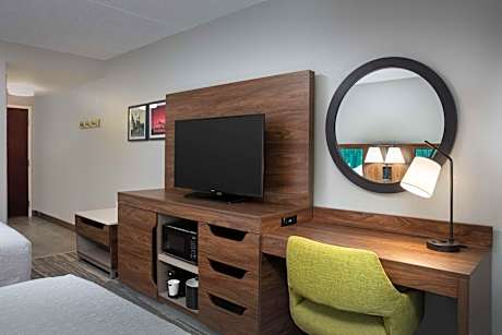 Room with Two Queen Beds - Non-Smoking