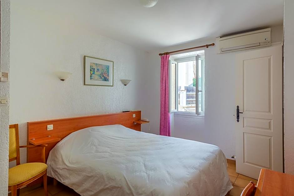 Logis Hôtel Beauséjour