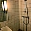 Sitla Hotel & Apartments