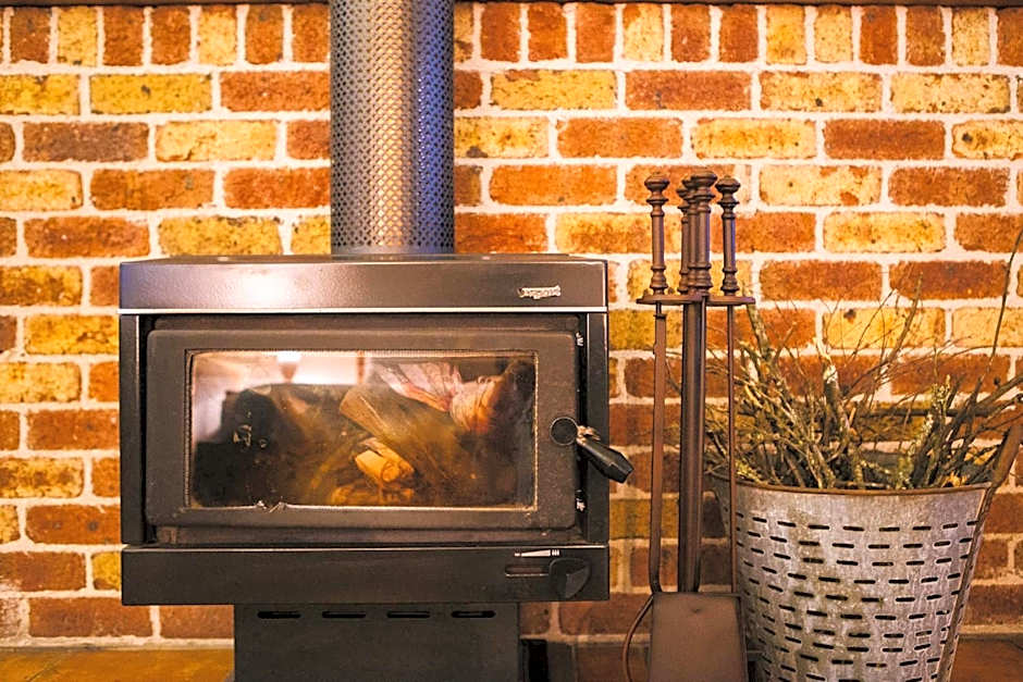 Federation Gardens & Possums Hideaway