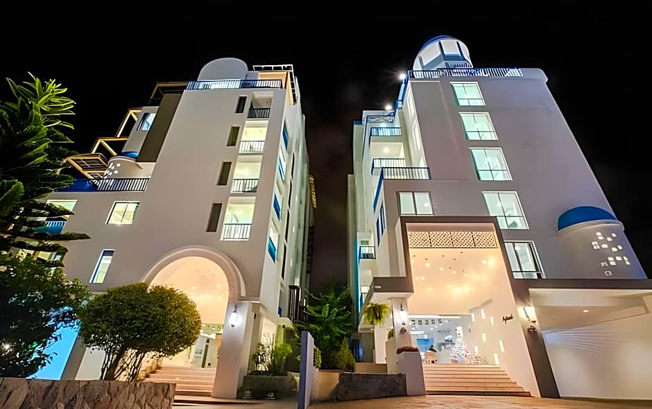 Costa Village Bangsaray