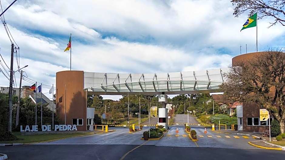 Luxuoso Studio 2007 Laje de Pedra Gramado Canela