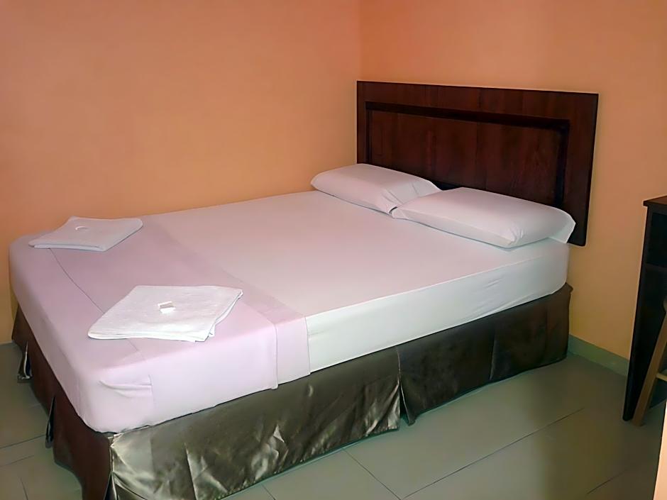 Highway Budget Hotel