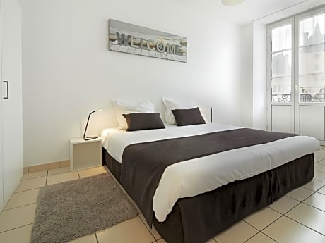 Appartement-Prestige-Vue Sur Château-Douche