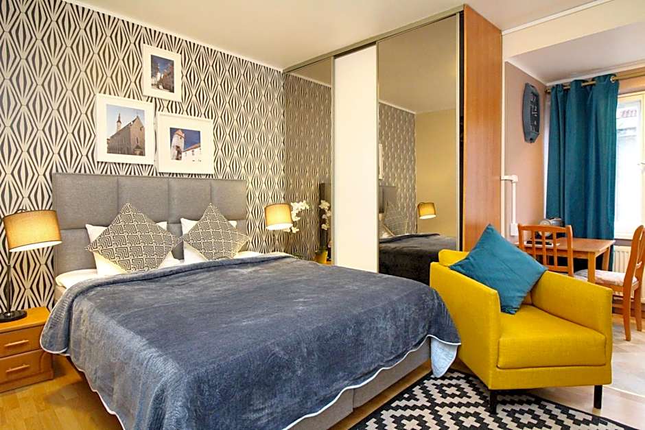 Tallinn City Apartments - Town Hall Square