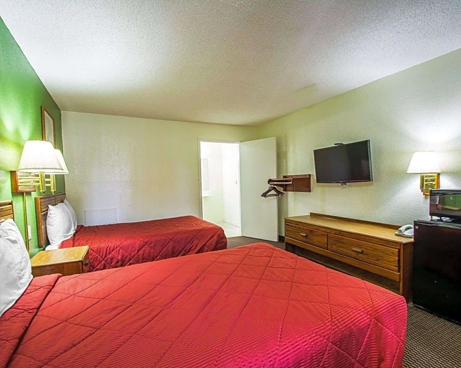 Rodeway Inn Fort Pierce I-95