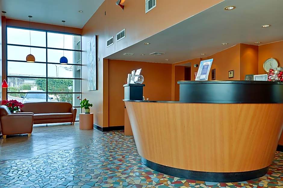 Vagabond Inn Executive Old Town